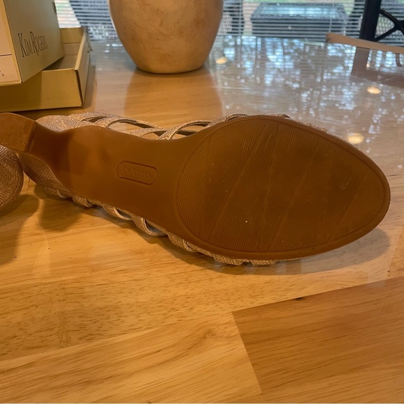 Kim Rogers Stone Salita Memory Foam Medium Size 9 - Picture 8 of 9